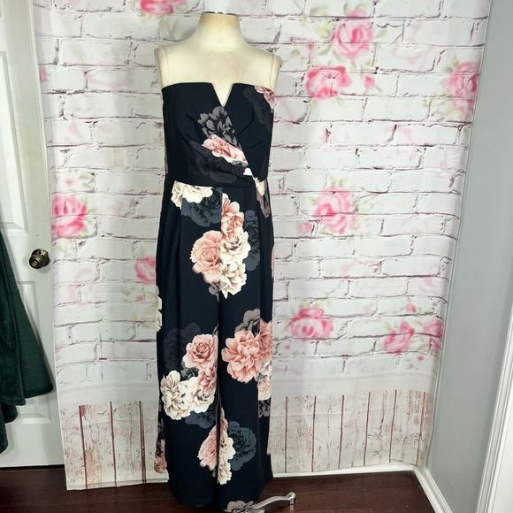 City Chic strapless floral wide leg jumpsuit - Picture 4 of 15